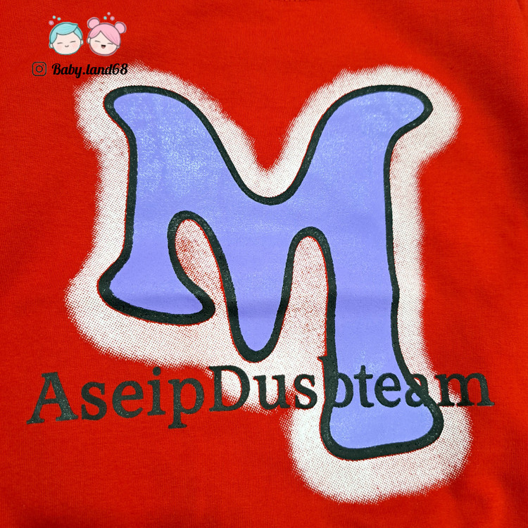 طرح M روی بلوز دورس پنبه بچگانه پسرانه سایز ۴۰ و ۴۵ با چاپ زول