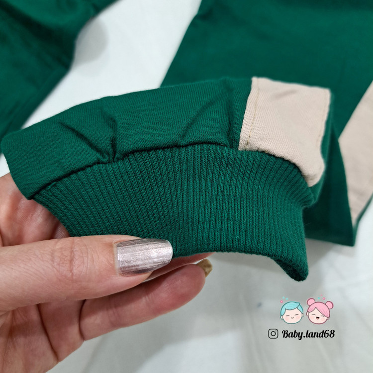 کشبافت با کیفیت دور مچ شلوار با دوخت تمیز