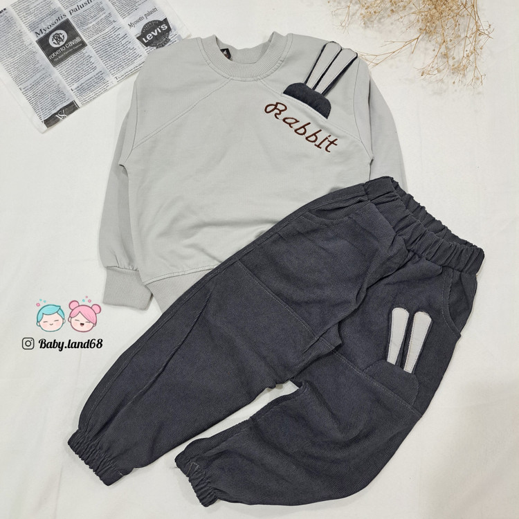 ست بلوز و شلوار بیرونی کوله پشتی دار اسپرت مناسب ۲ تا ۹ سال جنس بلوز دورس پنبه و شلوار کبریتی