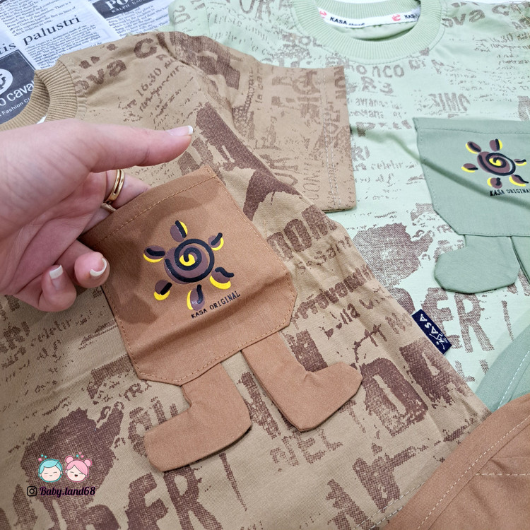 جیب فانتزی پادار روی تیشرت بچگانه اسپرت سایز ۳۵ تا ۴۵