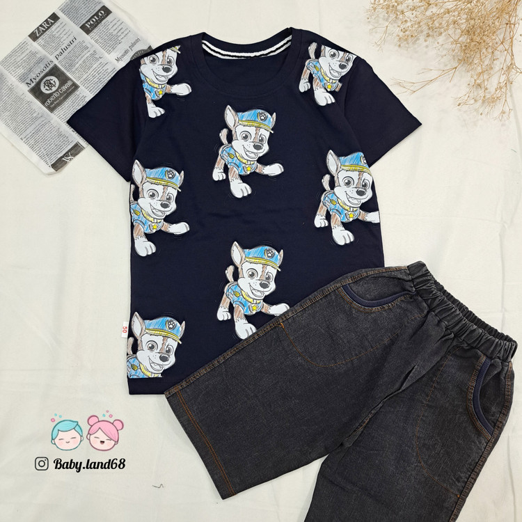 ست بیرونی تیشرت و شلوارک لی بچگانه پسرانه سایز ۵۰ و ۵۵ مناسب ۶ تا ۹ سال جنس تیشرت پنبه و شلوارک لی کشی طرح سگ های نگهبان رنگ سورمه ای