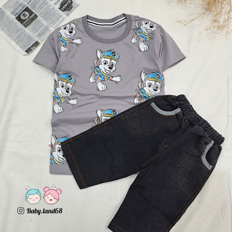 ست بیرونی تیشرت و شلوارک لی بچگانه پسرانه سایز ۵۰ و ۵۵ مناسب ۶ تا ۹ سال جنس تیشرت پنبه و شلوارک لی کشی طرح سگ های نگهبان رنگ طوسی