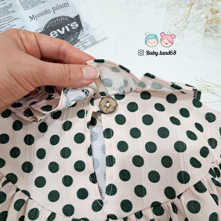 دکمه پشت یقه شومیز چین دار دخترانه ۱ تا ۸ سال قواره آزاد