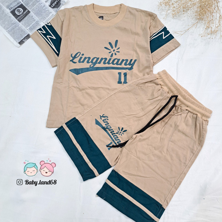 ست تیشرت و شلوارک اسپرت بچگانه ۴ تا ۱۳ سال سایز ۴۵ تا ۶۰ قواره دار جنس پنبه لاکرادار مناسب بهار و تابستان در دو رنگ جذاب با تنخور شیک رنگ کرمی